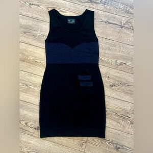 Rhys Dwfen cashmere Elegant Black and violet Sleeveless Dress